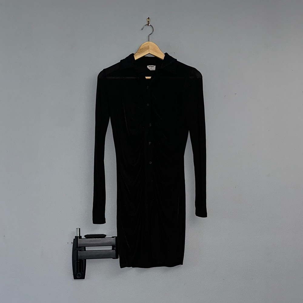 Buttoned Black Long-Sleeve Dress